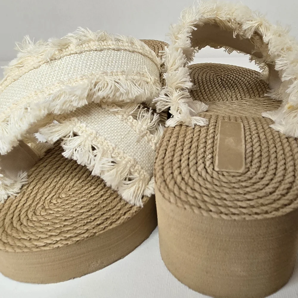 Fringed Cream Platform Light Weight Sandals
